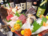 鮮度が自慢！！目にも鮮やかなお造り！厳選した新鮮な魚介類を一番おいしい調理法でご提供致します。刺身は、身が分厚く、食べ応え充分！その日、オススメの魚介は、お気軽にお尋ね下さい。人数に合わせ、舟盛りをご用意しております！最高に新鮮で美味しいお刺身を、ご堪能ください♪