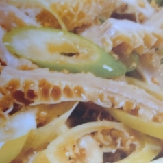 ハチノス刺し
