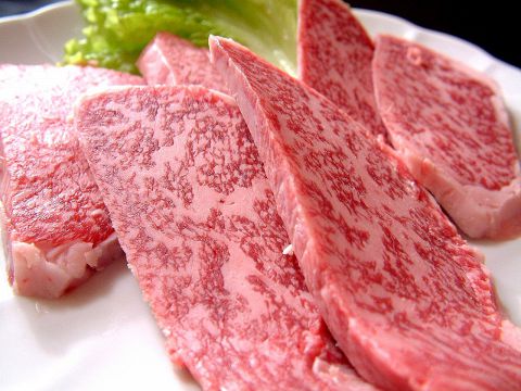 おいしいお肉が食べられる食べ放題がございます♪