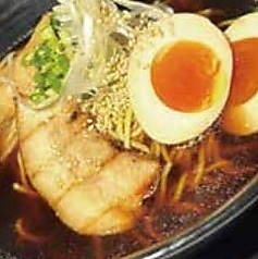 黒船ブラックラーメン