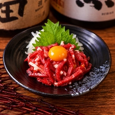 馬刺しユッケ