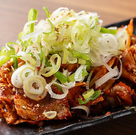 鉄板焼きや一品料理も充実♪