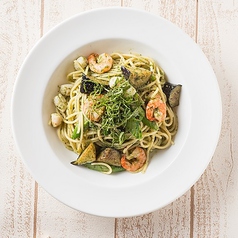 大葉薫る野菜と海老と小柱のジェノベーゼ