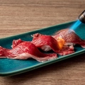 料理メニュー写真 和牛炙り寿司 3貫 