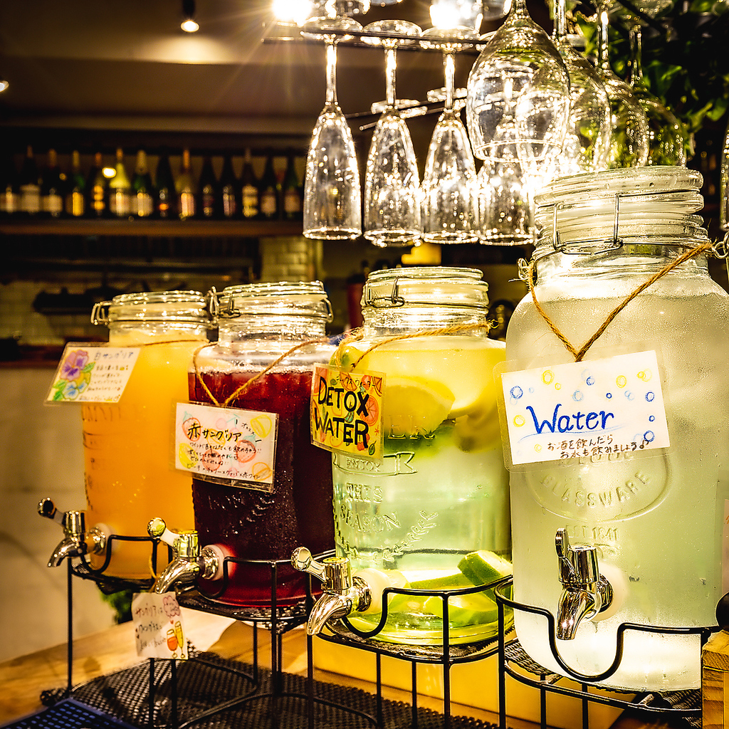 女子会にもおススメ◎  フォトジェニックな店内やドリンクは女子会にもおススメです！