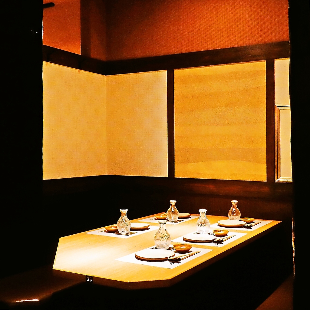 【神田駅西口1分】待ち合わせにも便利な好立地！産直食材にこだわる海鮮居酒屋で楽しい宴を！