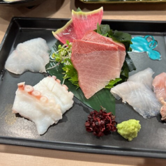 刺身盛り合わせ三点
