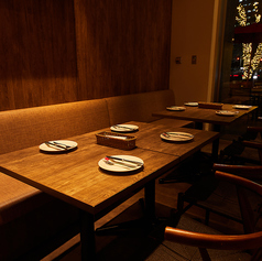 気軽に立ち寄れるカジュアルな店内☆お仕事帰りにもどうぞ♪