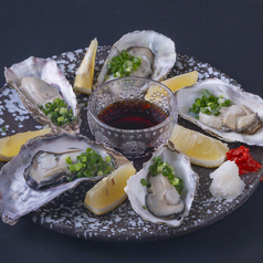 飲める生牡蠣（殻付き提供）