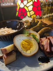 自家製燻製の盛り合わせ♪　の写真