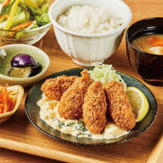 岡山県産牡蠣のフライ定食　和風タルタルソース