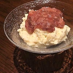ポテトサラダ　鰹の酒盗のせ