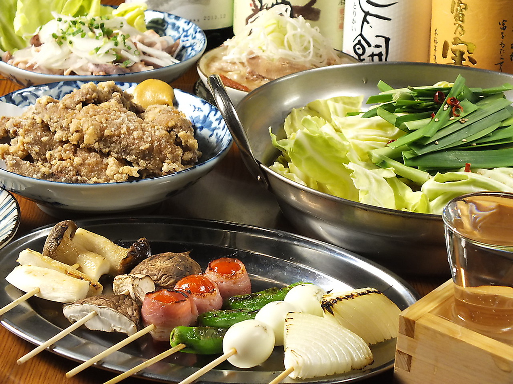 鮮度抜群の自社加工モツで囲むもつ鍋で、仲間とワイワイ盛り上がろう！