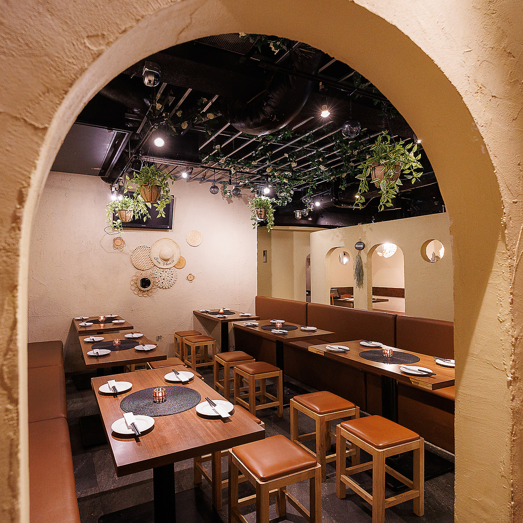 大人数の宴会も、おまかせください。貸切宴会にもピッタリな広々個室です。