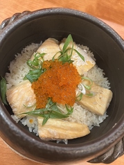 【おすすめ】鮭ハラスと贅沢イクラの親子土鍋ご飯