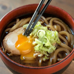 みそしゃぶの〆は半熟卵の味噌煮込みうどん【冬季限定】