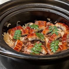 鰻と和牛の釜飯ご飯
