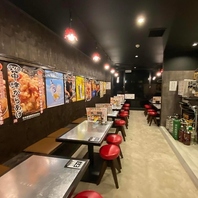 テーブル席フロアは様々なシーンに最適です◎