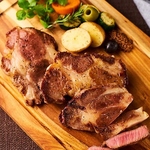 コース限定料理が多数◎どれもボリューム満点で全コースが３時間飲み放題付き♪