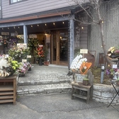 お店の入口の反対側に駐車場もご用意しております！