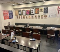 居心地抜群の店内で寛ぎのひとときを