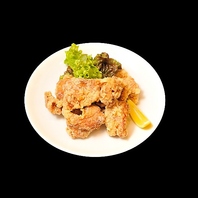 店内で一から仕込む！名物サクサクザンギ
