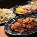 料理メニュー写真&nbsp;【選べる2種のタレ】すべてのお肉は2種類のタレからお選びいただけます。
