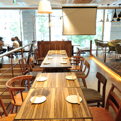 2名席、4名席など、フロア貸切は80名様までOK♪