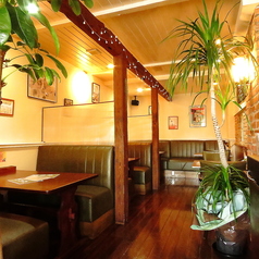 落ち着いた店内でごゆっくりお召し上がり下さい！
