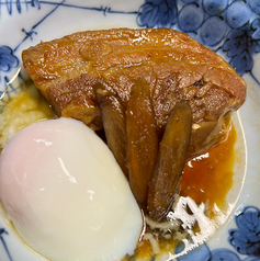 お酒にも、食卓の彩りにもよく合う、職人の手しごとを感じる品々。