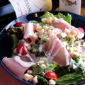 料理メニュー写真&nbsp;生ハムシーザーサラダ