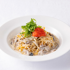 きのこたっぷり明太子のクリームパスタ(サラダ・スープ・ドリンクバー付き)