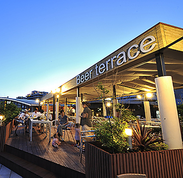 敦煌 下関店 海峡ビアガーデンの雰囲気1