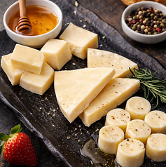 チーズ盛り合わせ