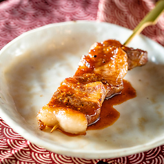 <豚>豚バラ串(1本・タレ/塩/味噌ダレ)/豚バラ梅しそ串(1本)