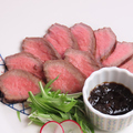 料理メニュー写真&nbsp;炙り牛タタキ