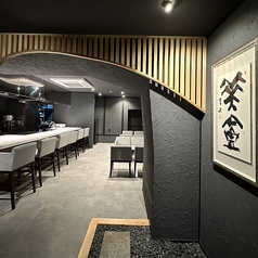 こだわり抜いたお料理とワイン、そして厳選したBGMをご堪能下さい。