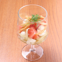 角切りトマトのカプレーゼ