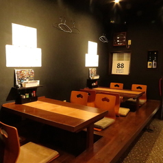 5名様のお席が2卓ご用意しております！