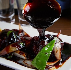 名物ゲンコツ肉の黒酢スブタ/豚バラ肉のやわやわ角煮