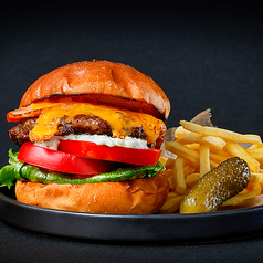 仙台牛×濃厚チーズ！溢れる旨味の圧巻本格バーガー