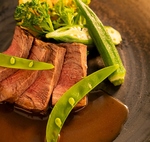 石垣島　肉料理とワインの店BROS.