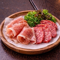 生ハムサラミ盛り