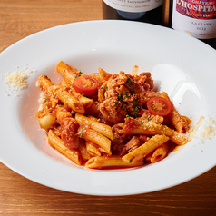 鶏肉とトマトソースのペンネ
