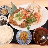 ボリューム満点！日替わりランチ♪