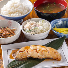 厚切り！カレイの煮付け定食