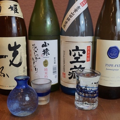 料理に合う日本酒をチョイス！こだわりの酒器も好評♪