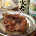 料理メニュー写真&nbsp;新名物 骨付き親どりの旨辛焼き