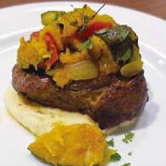 イベリコ豚肩ロースの香草グリル