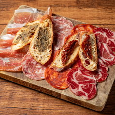 生ハムサラミ盛り合わせ